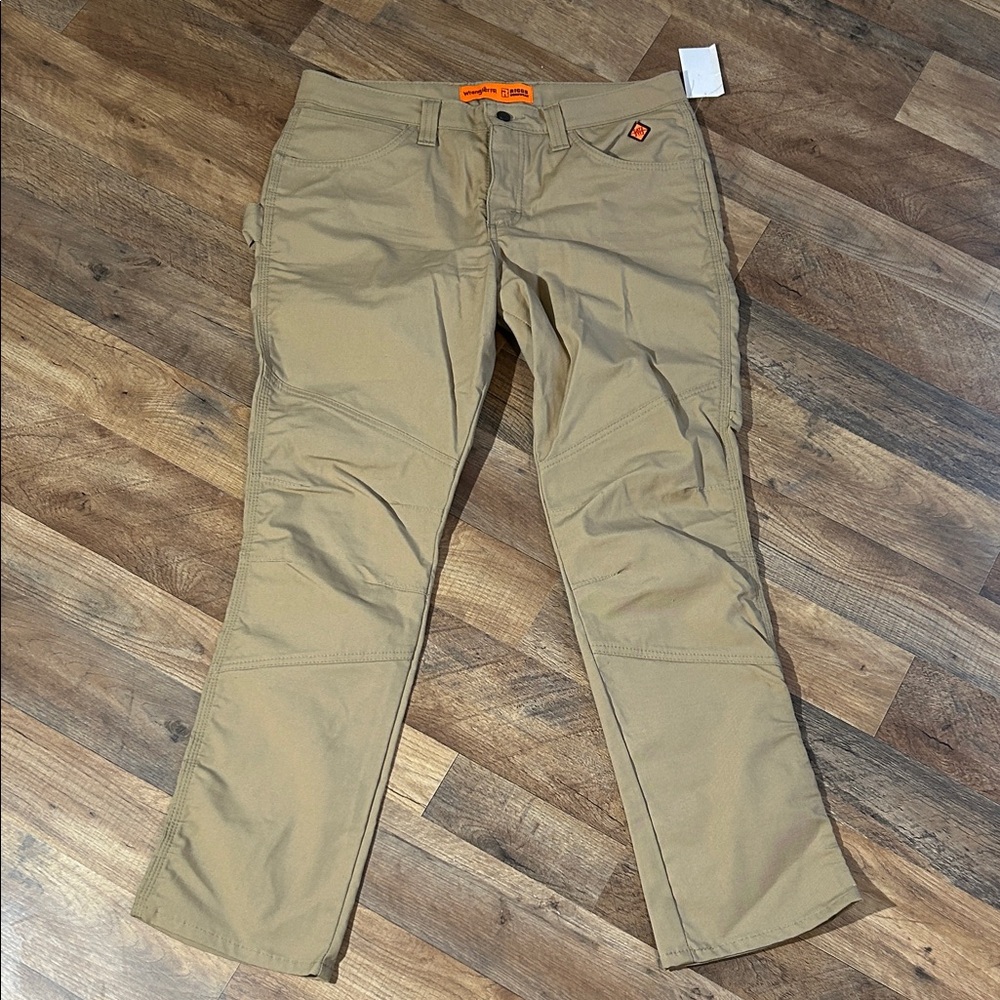 NWT Wrangler Riggs Workwear pants Tan Work Pants